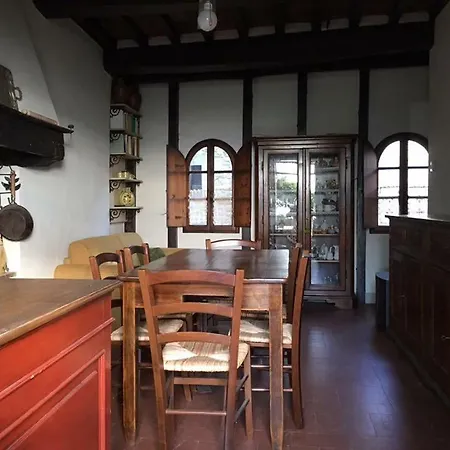 La Casina Nel Vicolo Cortone
